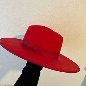 Red Lack of Color Hat Style: Rancher